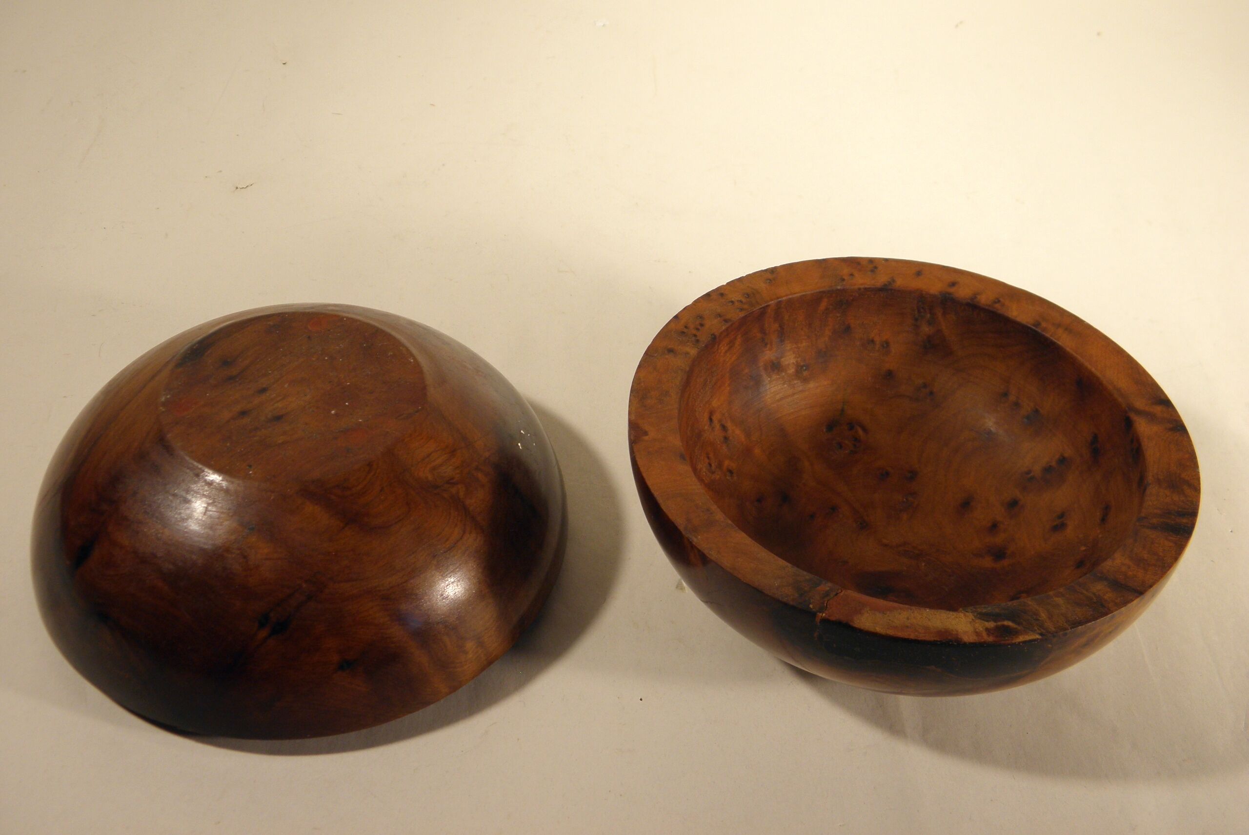 Cedar magnifying glass box