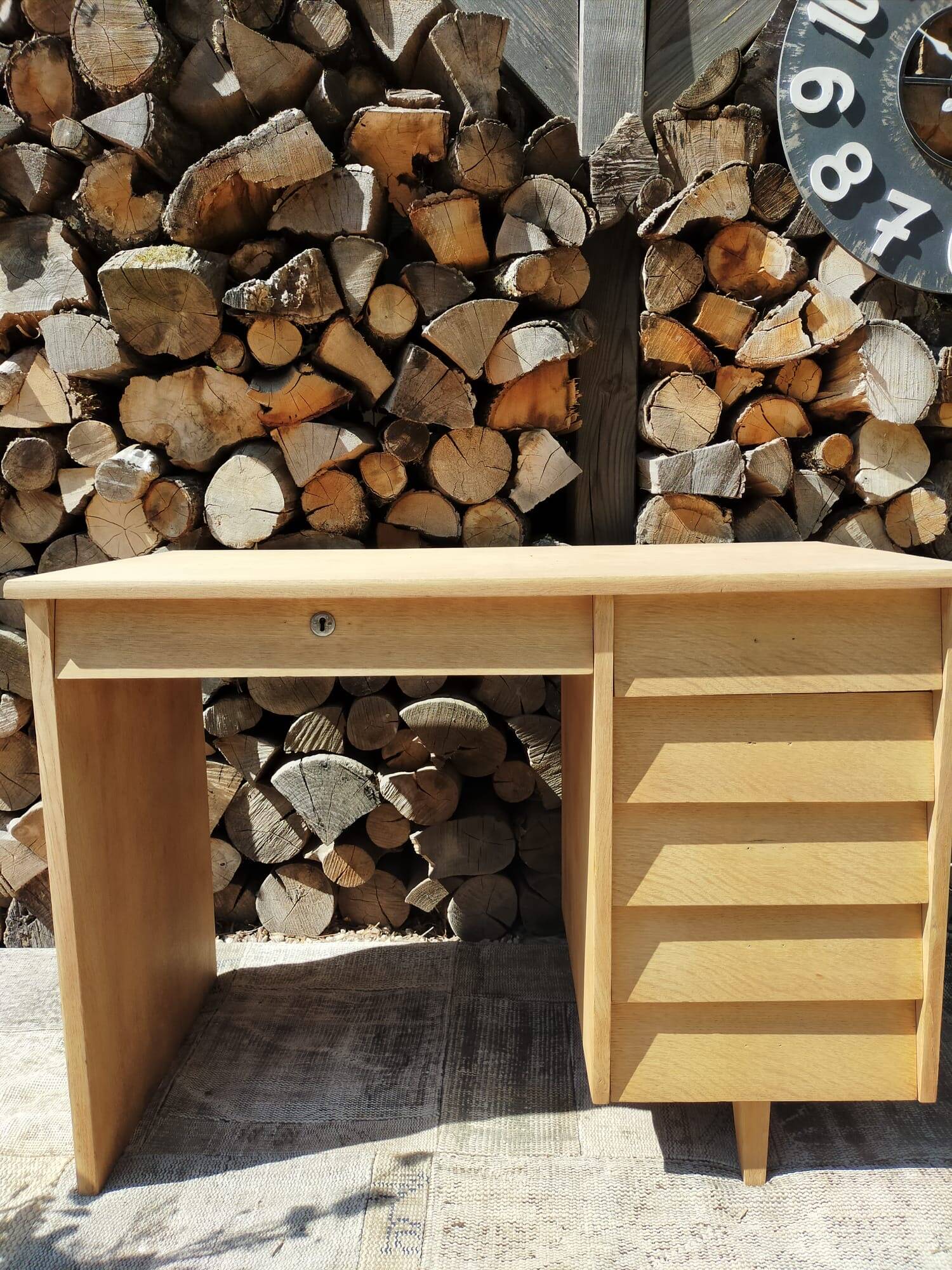 Renovated vintage office