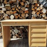 Renovated vintage office