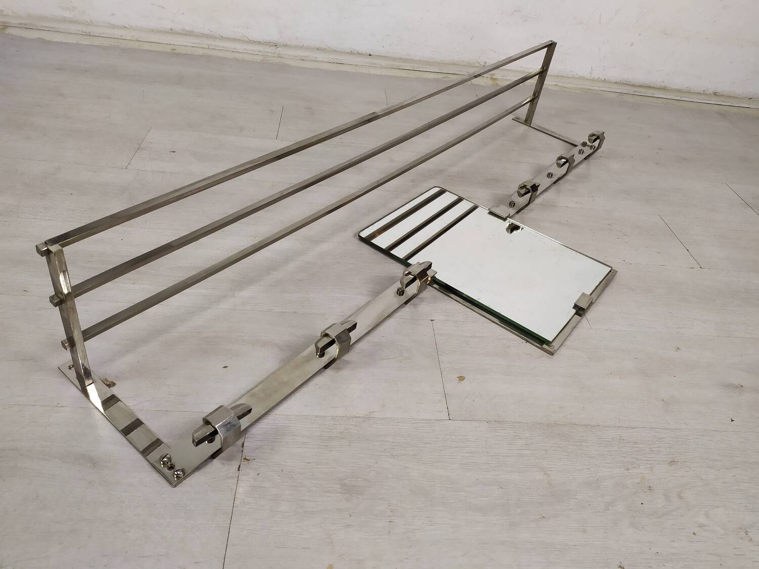 Porte manteaux murale art déco chromé