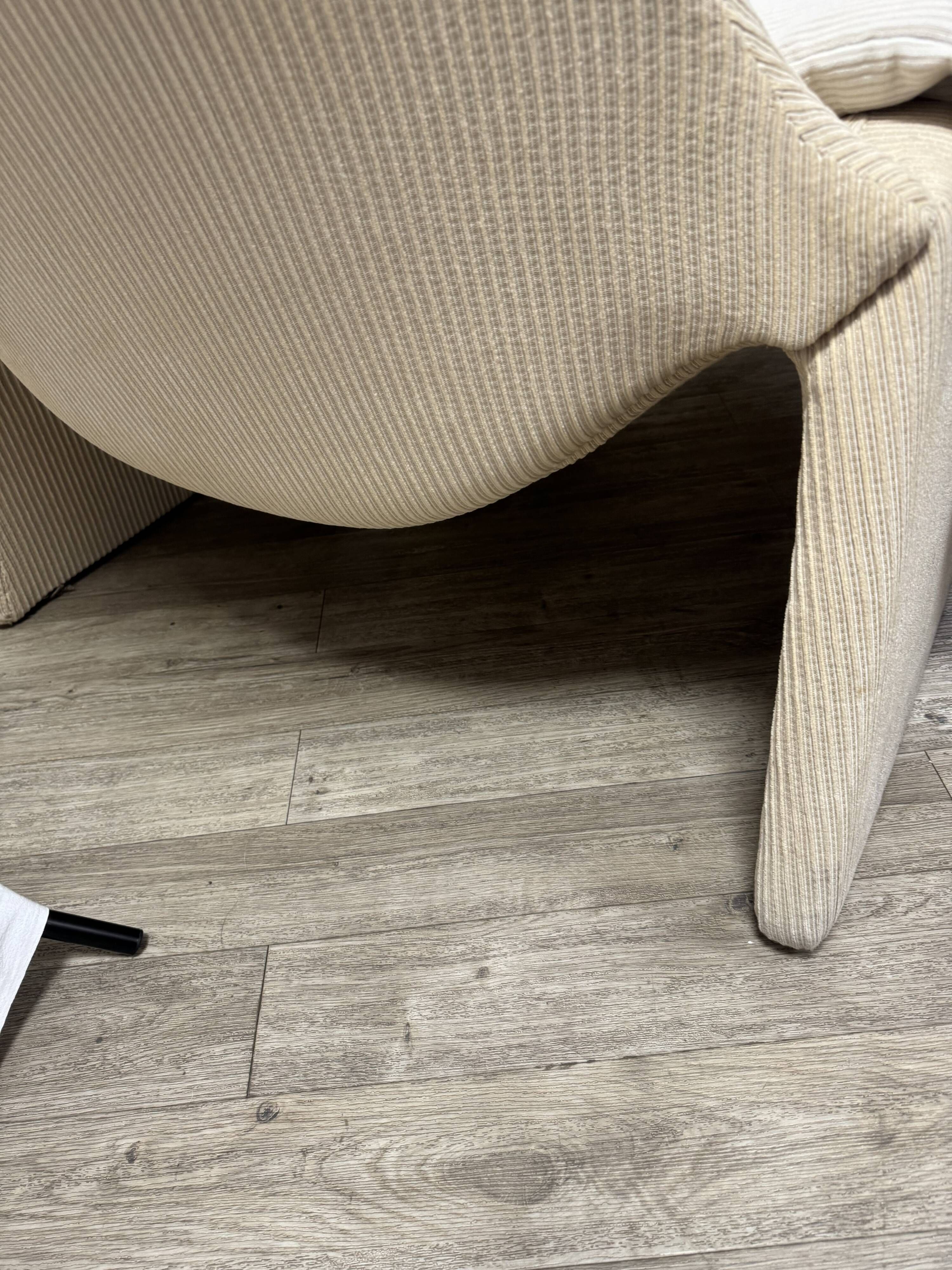 P60 armchair and ottoman by Vittorio Introini for Saporiti