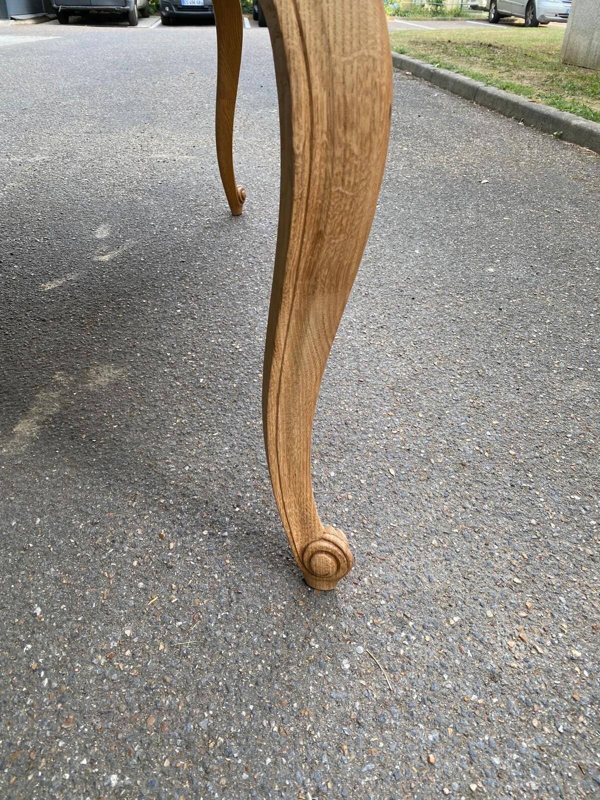 Table à manger extensible Louis XV bois massif chêne et marqueterie 250cm