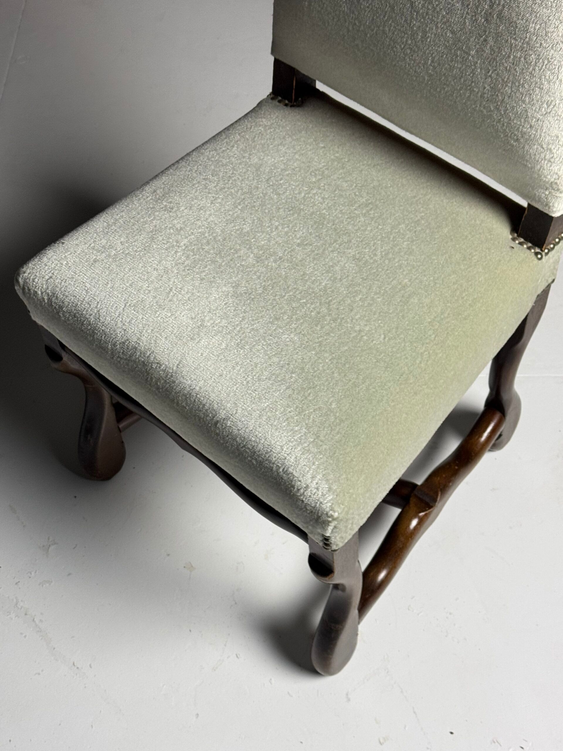 Set of 6 Os de Mouton chairs
