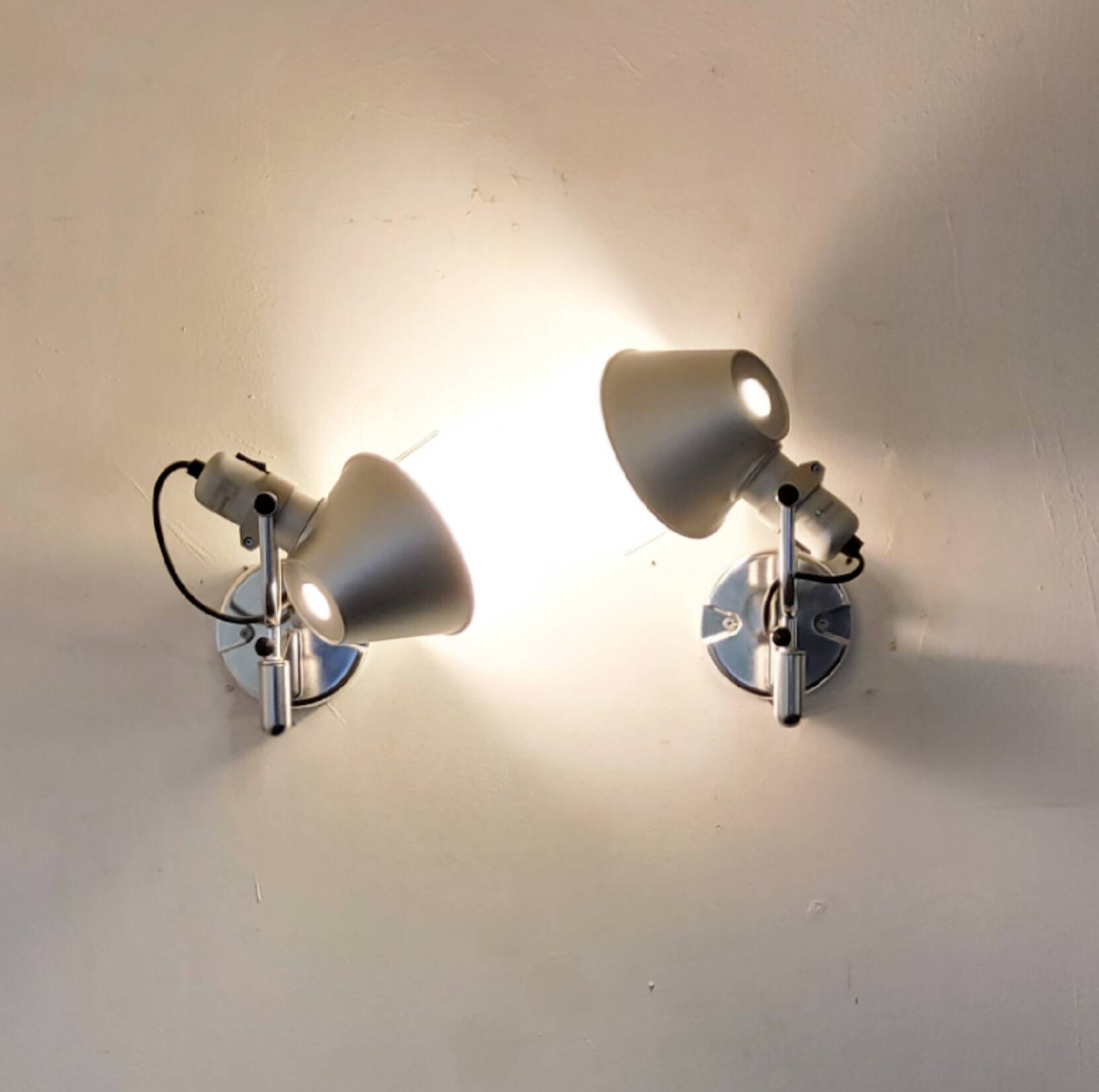 Pair of Tolomeo Artemide wall lights – Italian design – aluminum