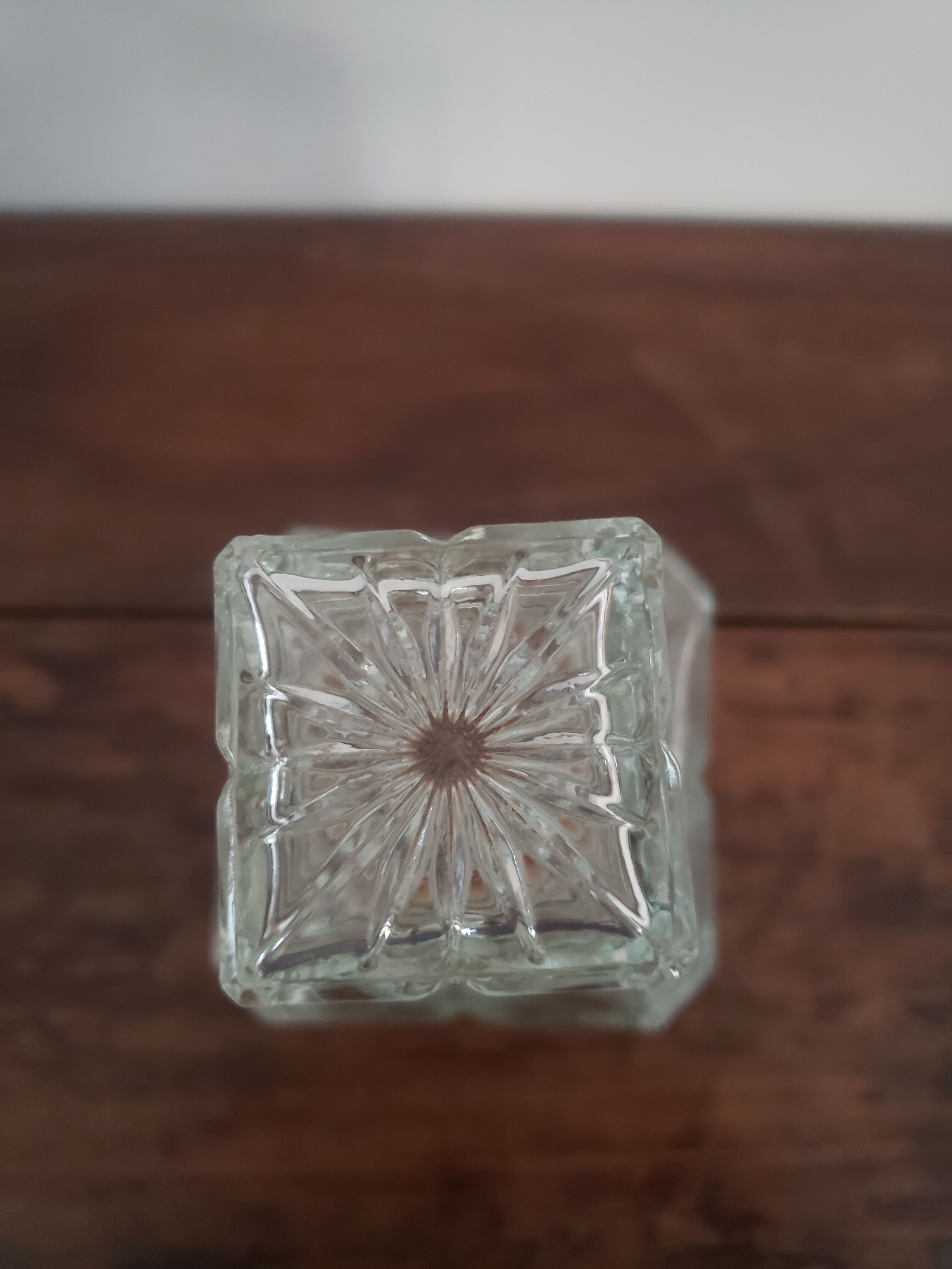 Whiskey decanter