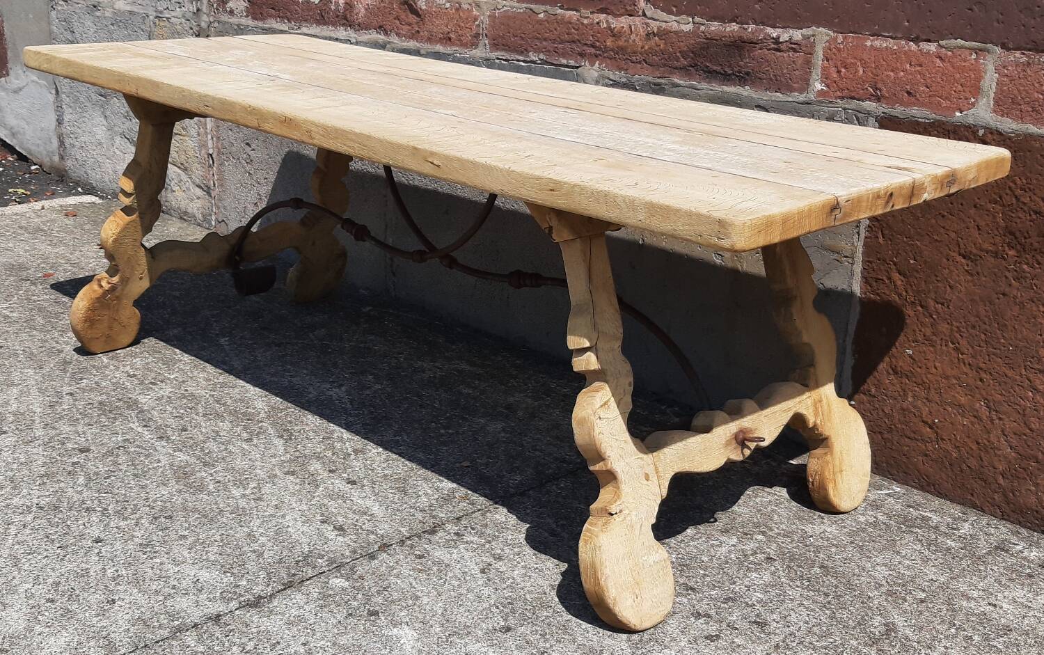 Oak farmhouse table with lyre legs. (Spanish table)