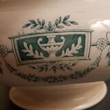 Soupière and her dish