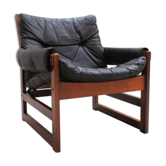 Fauteuil scandinave en cuir chocolat