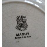 12 plates in Gien porcelain