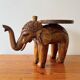 Support de plante en bois vintage en forme d'éléphant