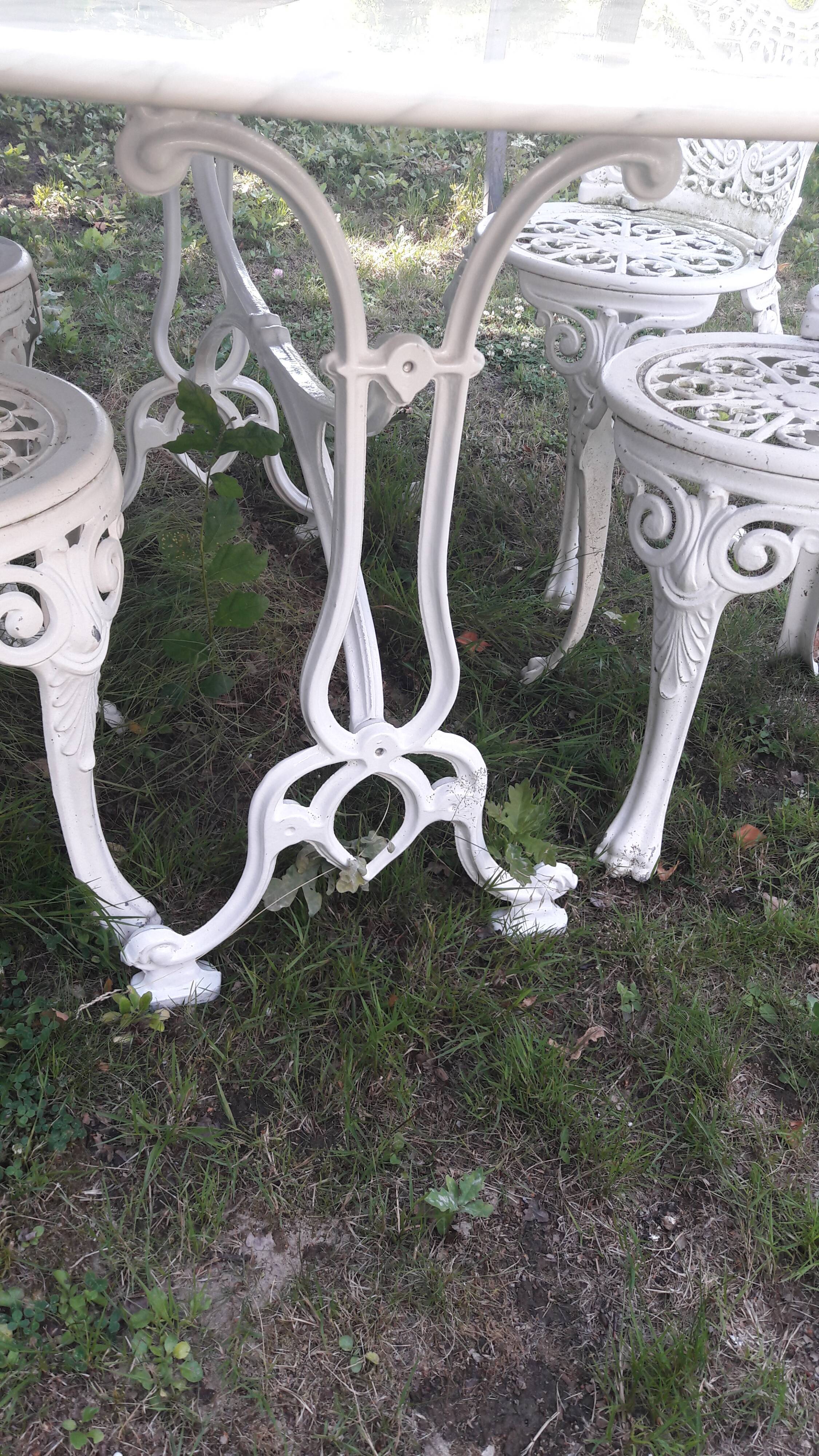 Salon de jardin fonte et marbre