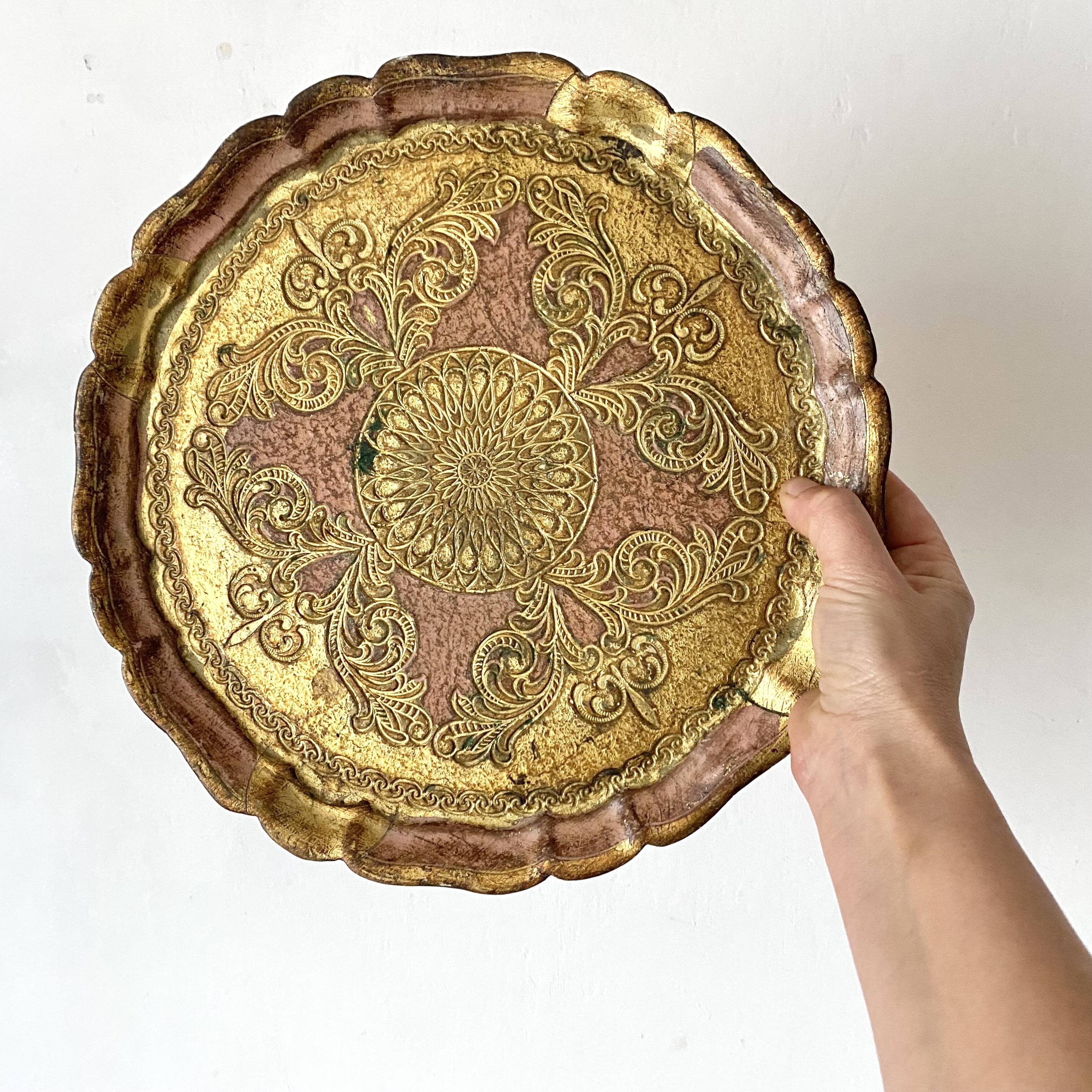 Round tray Florentine Italy