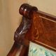 Canapé Chesterfield Ancien Sculpté en Noyer avec Incrustation de Nacre