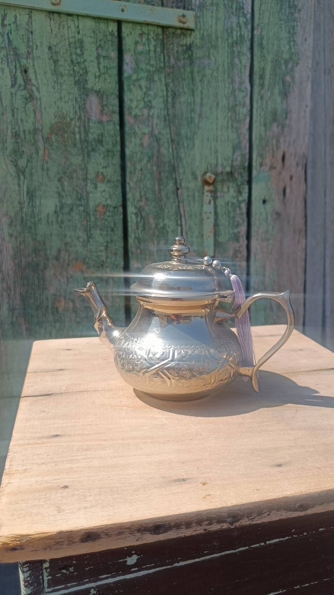 Vintage Moroccan teapot in silver-plated metal – Marouan