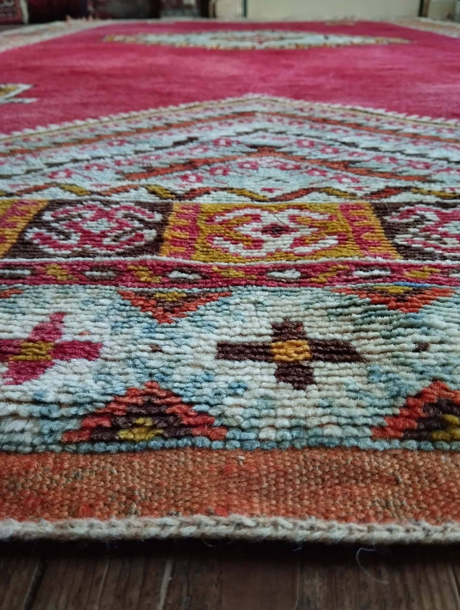 Handmade Berber Taznakht rug 307x192cm