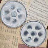 Set of 2 Moulin des Loups oyster plates – antique earthenware