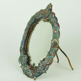 Separated enamel table mirror