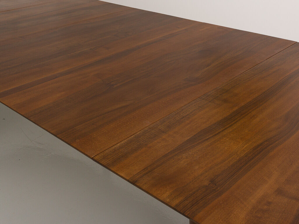 Custom-made solid walnut dining table with 4 extensions, for 6 to 16 people