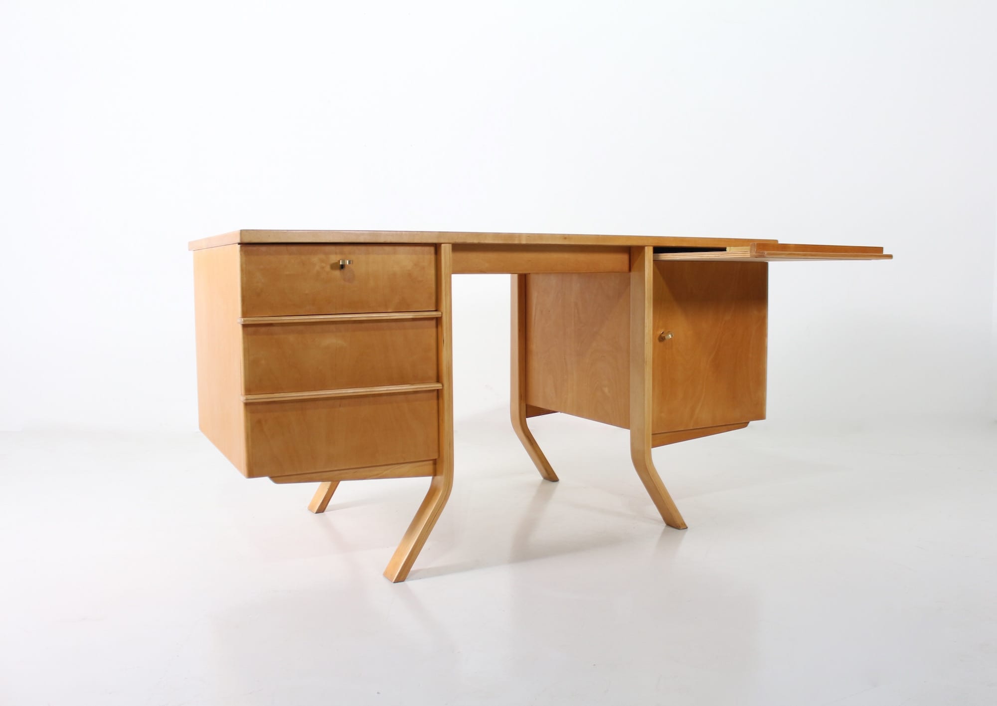 Bureau Cees Braakman Berken Serie