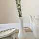 Vase soliflore opaline blanc vintage