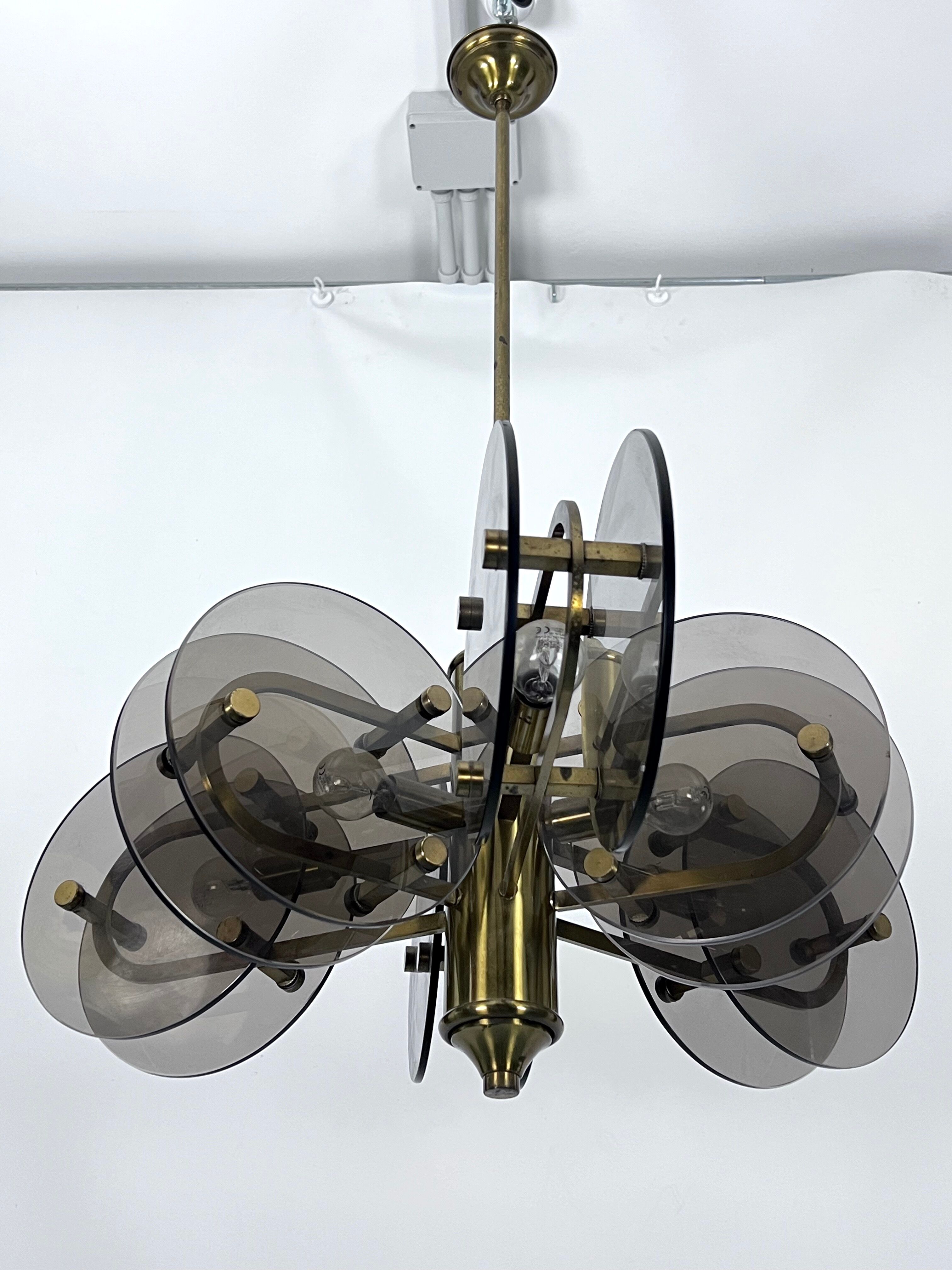 Postmodern brass and thick glass chandelier by Gino Paroldo. Italy 1970s