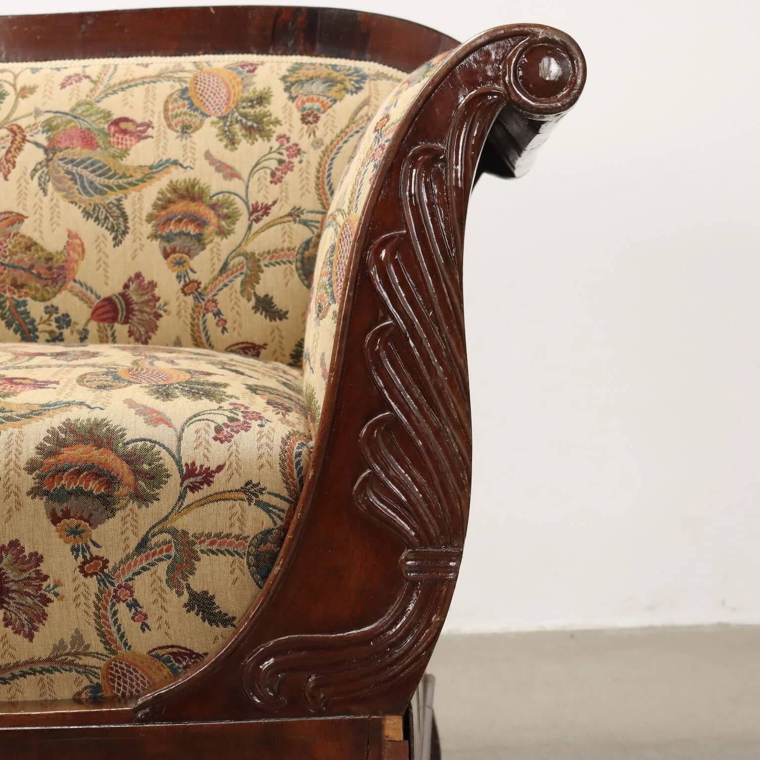 Antique Louis-Philippe canapé in walnut and fabric, Italy, 19th century