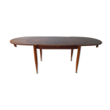 Scandinavian table with extension cords