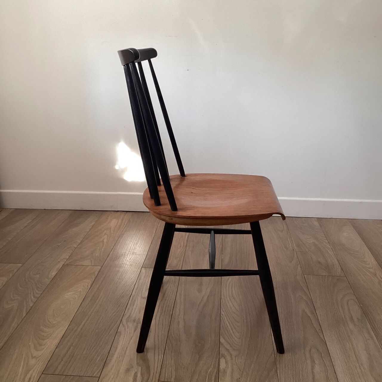 Fanett Chair by Illmari Tapiovaara