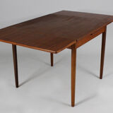 Table extensible danoise en teck années 1960