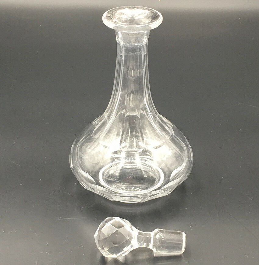Carafe with 3 liquor glasses and art deco mirror tray