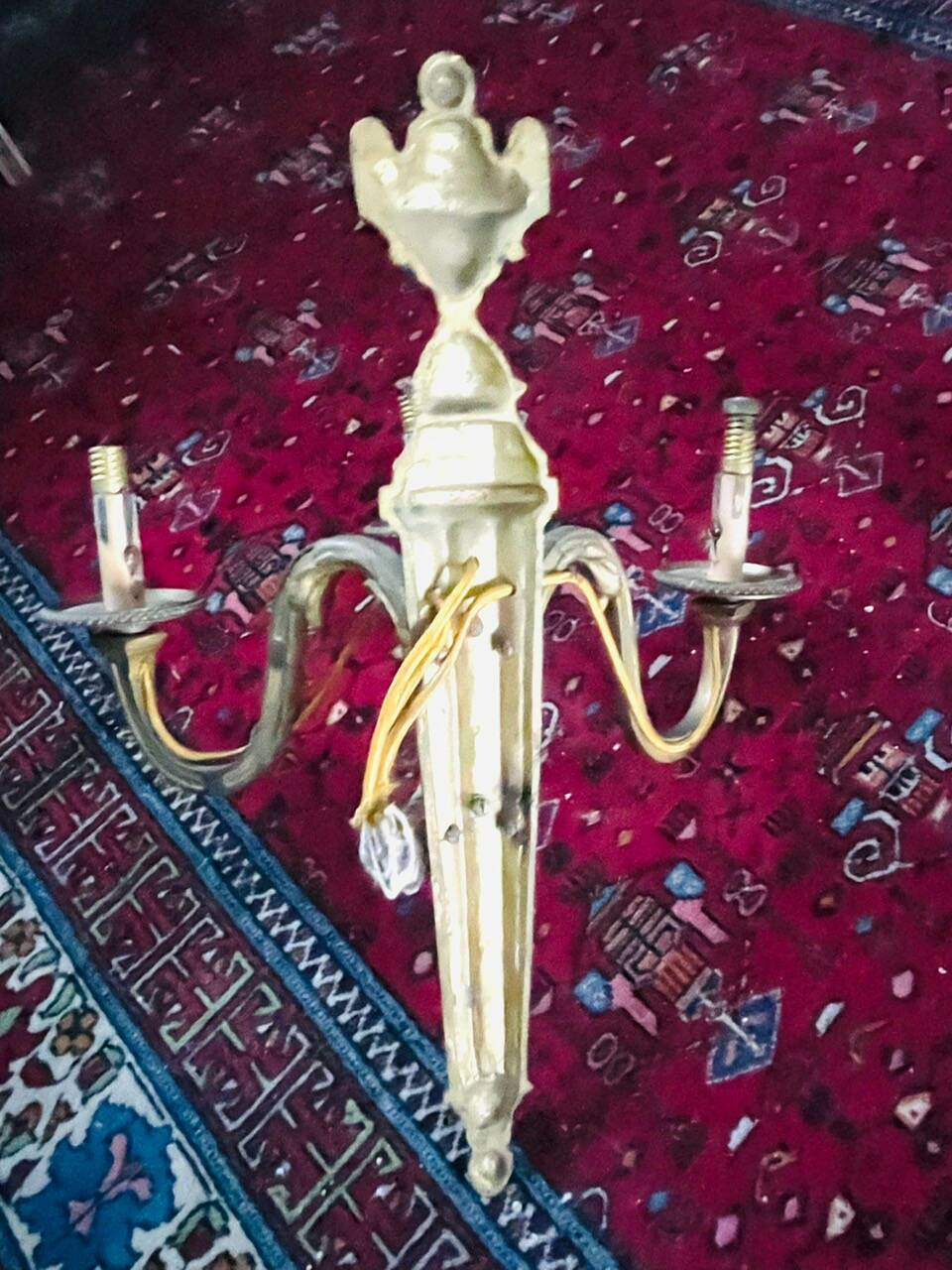 Pair of gilt and chiselled bronze wall lights with 3 lights - Louis XVI style