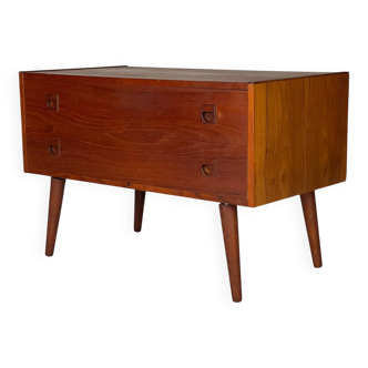Scandinavian teak chest of drawers from the 1960s.