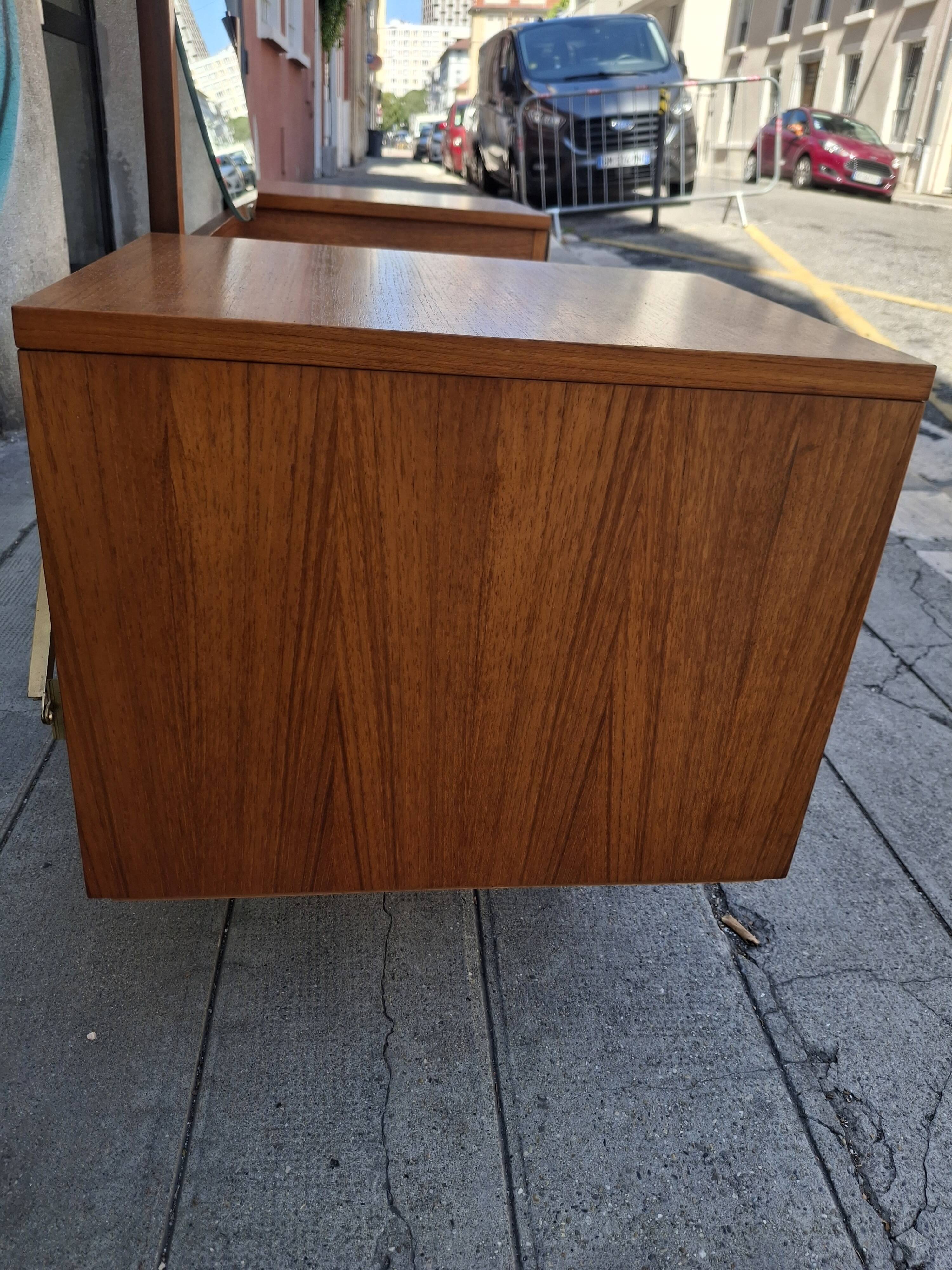 Mondial teak dressing table. 1960
