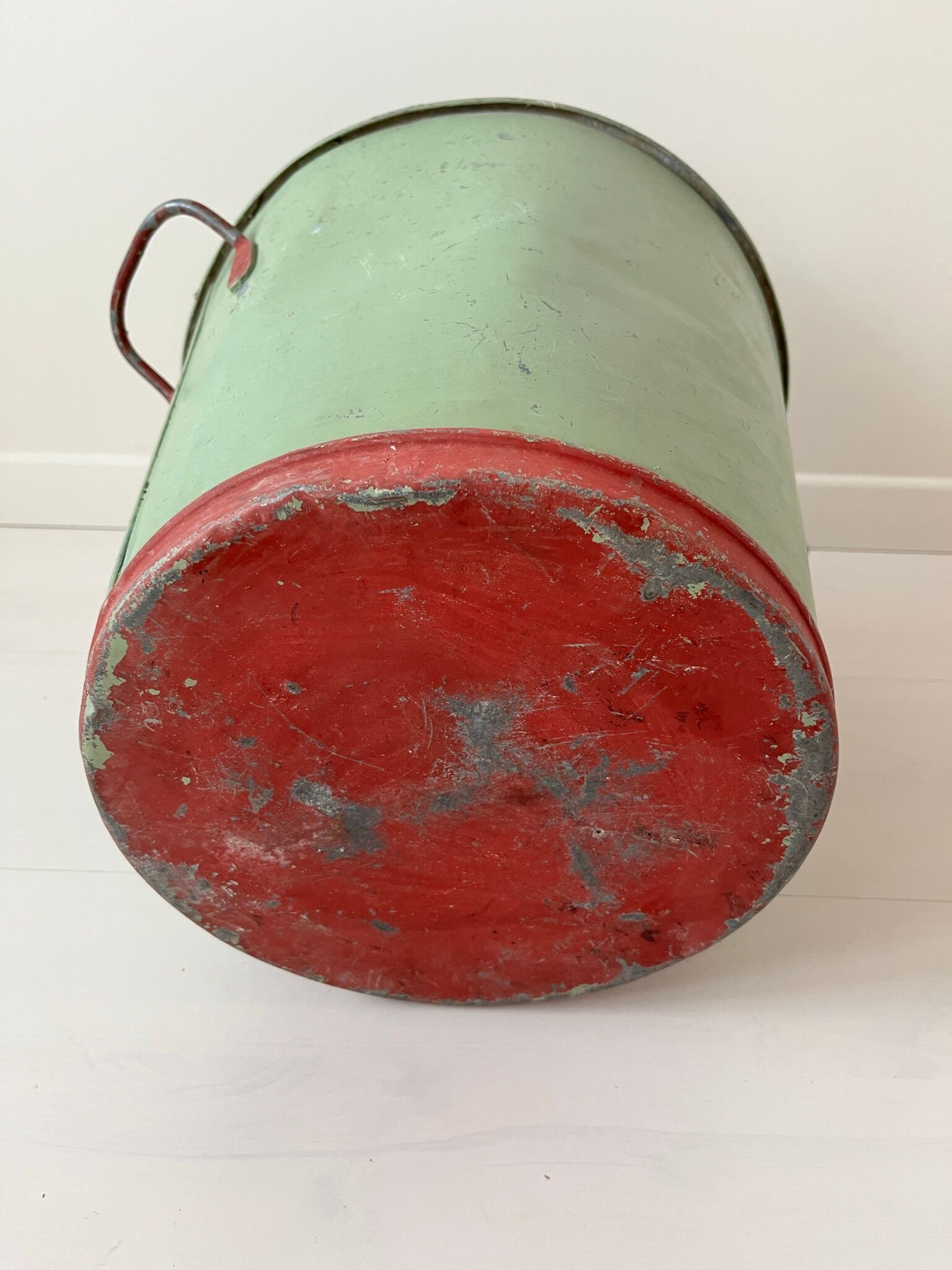 Lessiveuse en zinc verte