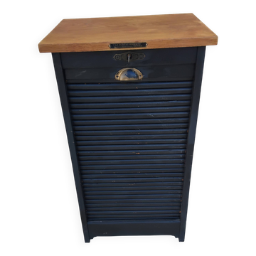 Vintage GRADIAM filing cabinet with a flap.