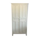 Armoire parisienne