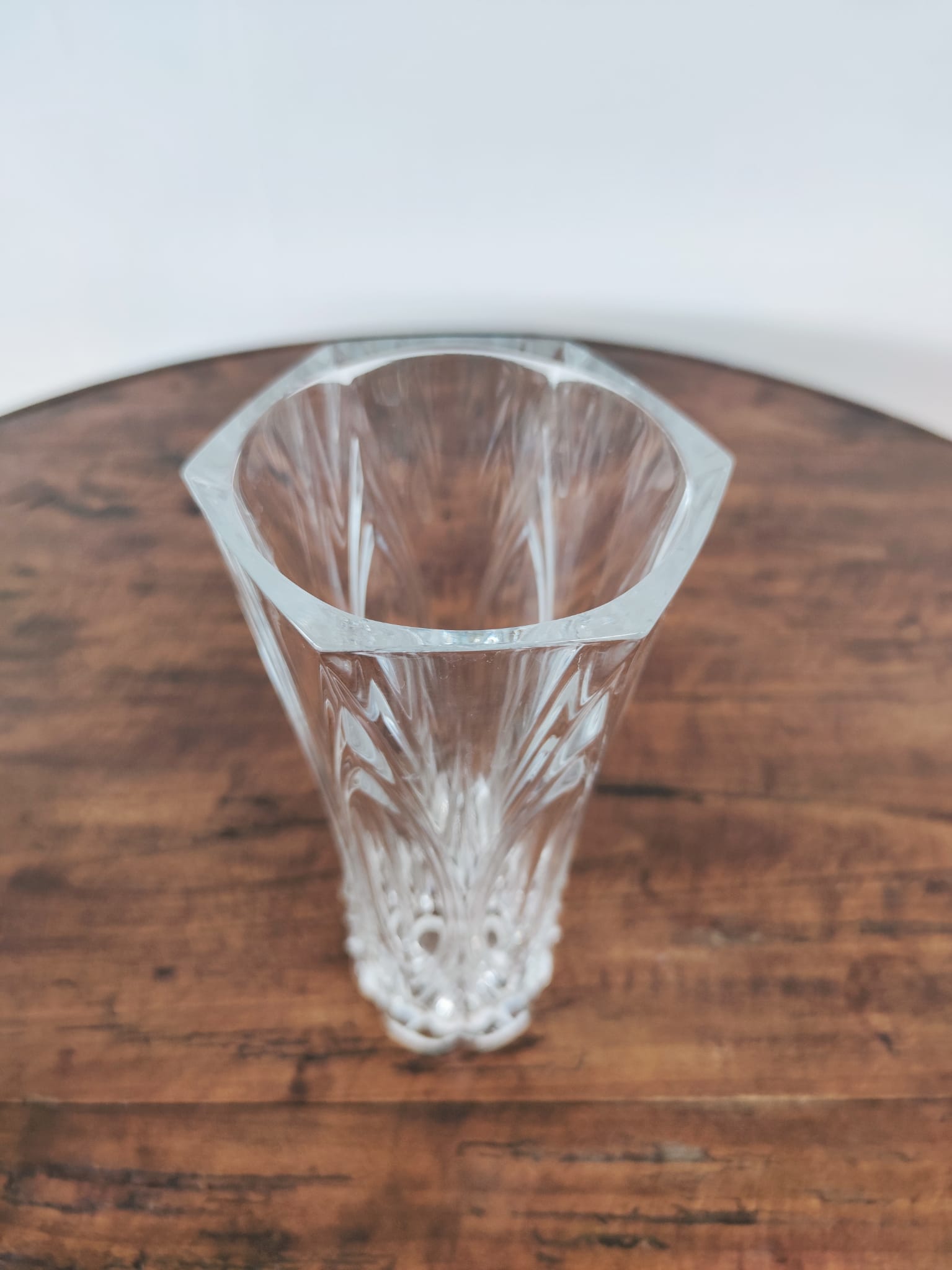 Vase en verre soufflé bord polygonal