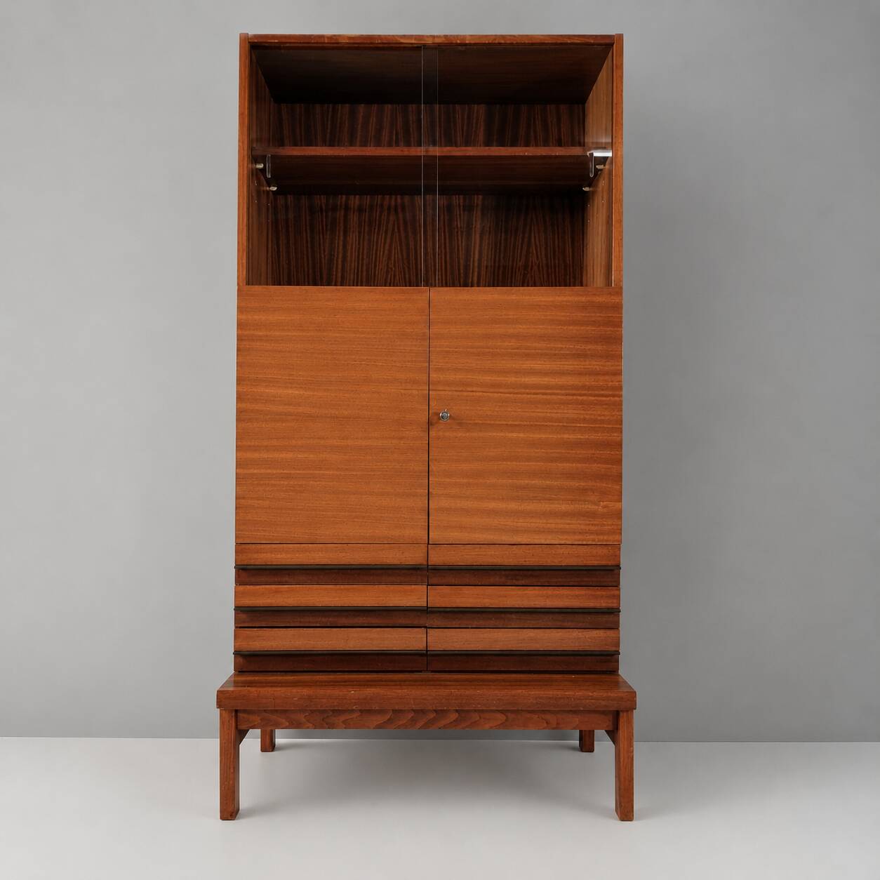 Vintage Bookcase in Beech, 1970s