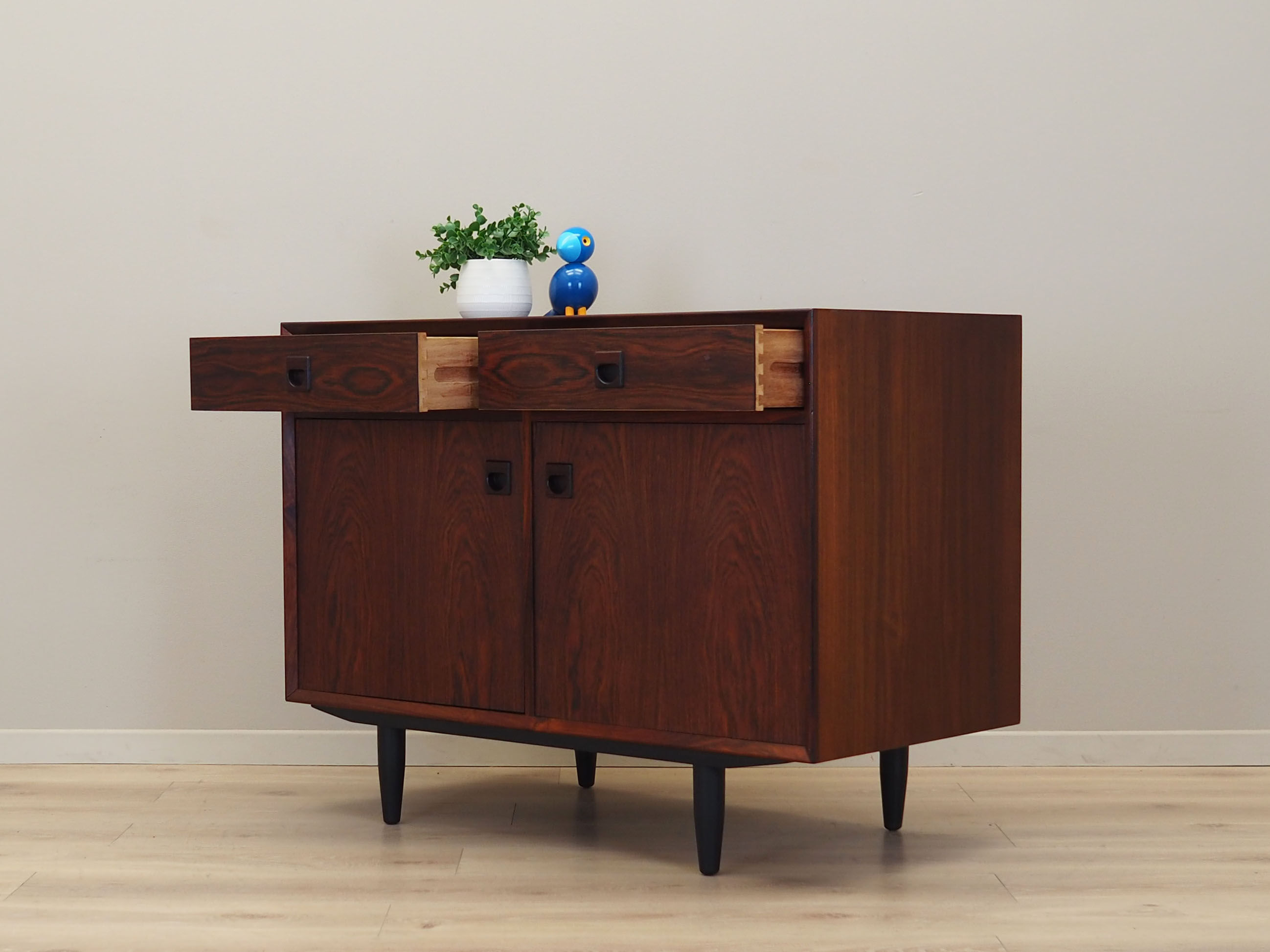 Buffet en palissandre, design danois, années 1970, production: Danemark