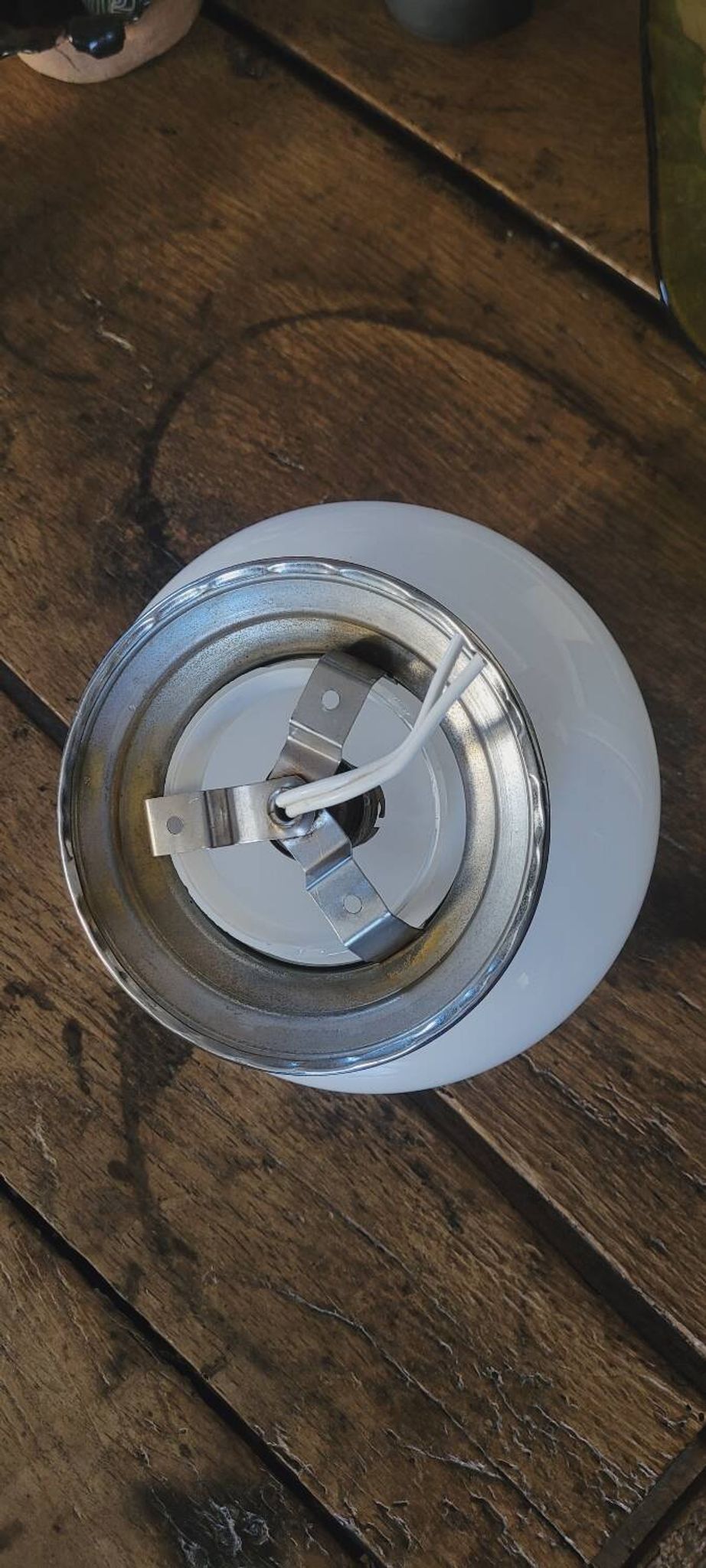Opaline ceiling light