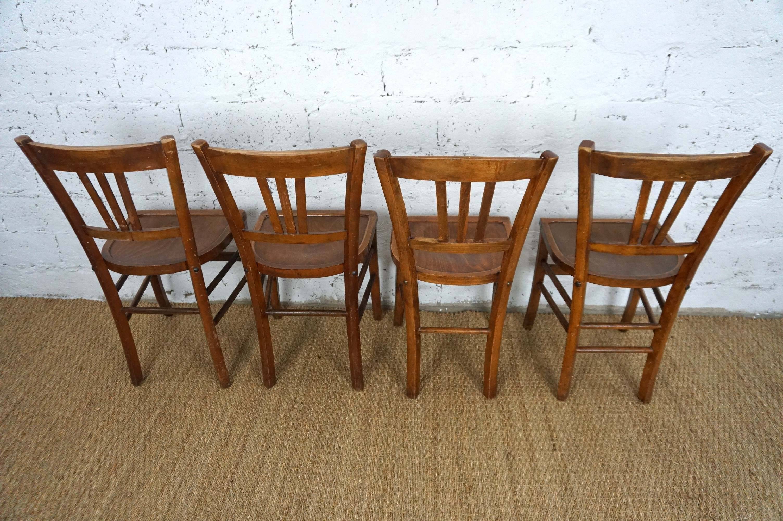 Ensemble de 4 chaises de bistrot vintage dépareillées