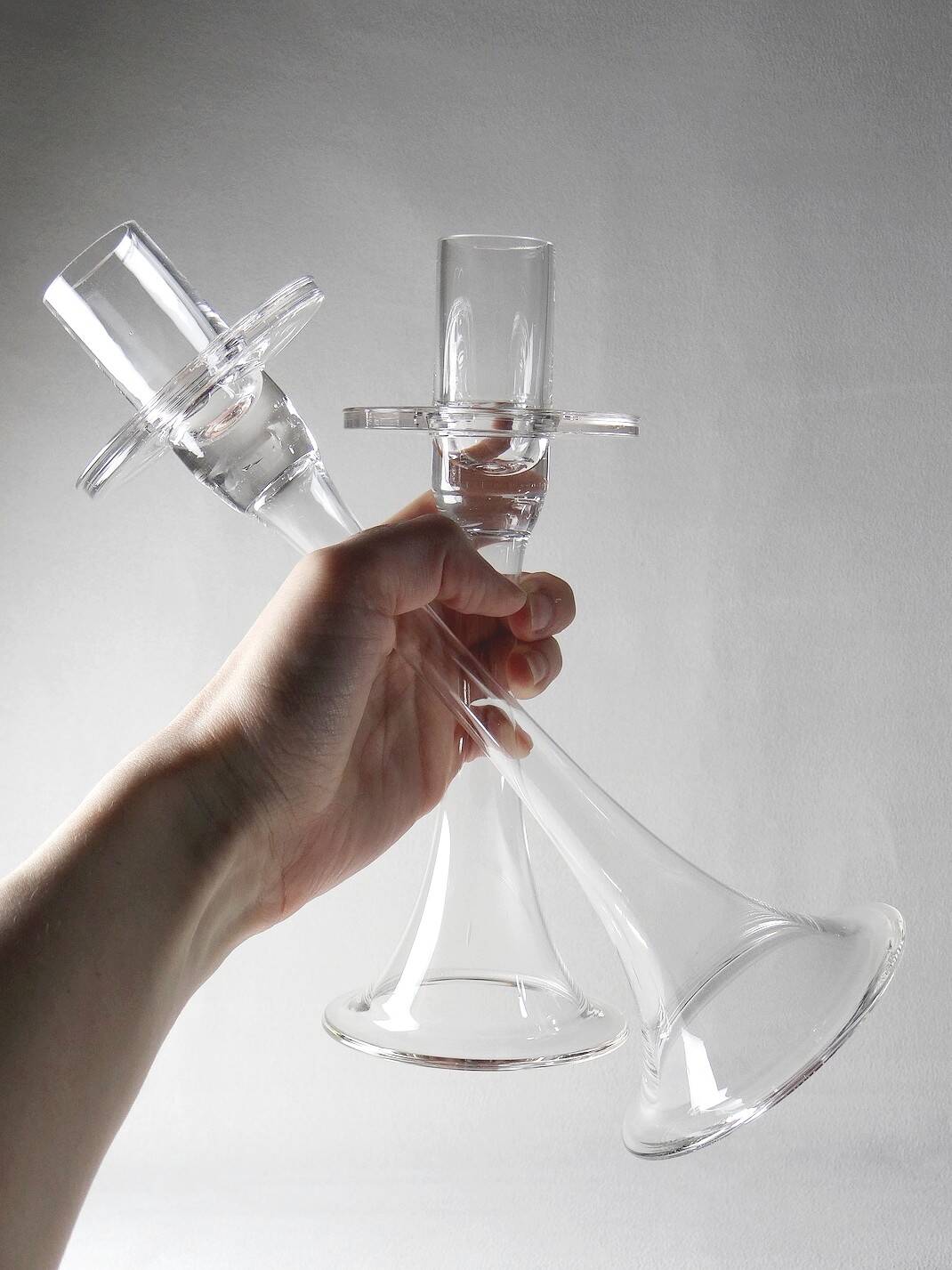 Trois bougeoirs en cristal vintage