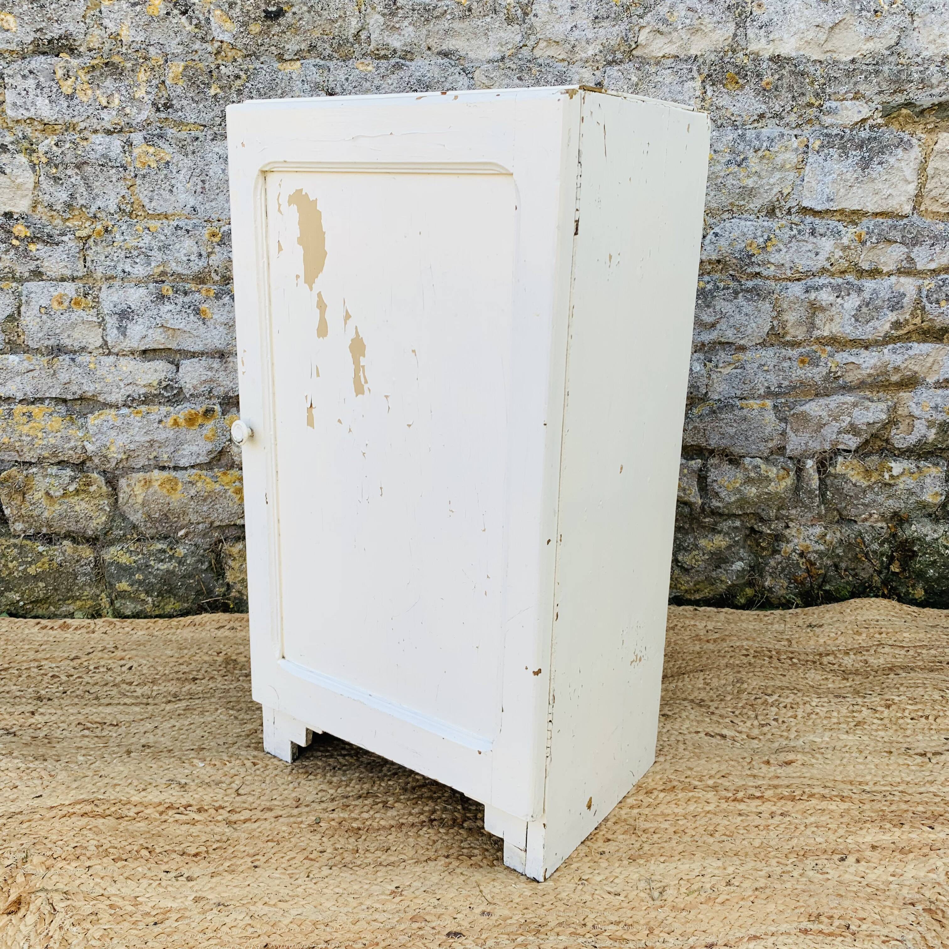 Small white Parisian piece of furniture