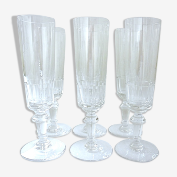 Six flutes à champagne art-déco en cristal par la cristallerie de Portieux