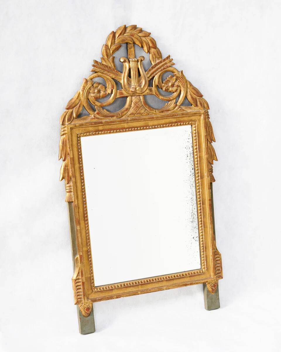 Miroir de mariage Louis XVI avec fronton à harpe