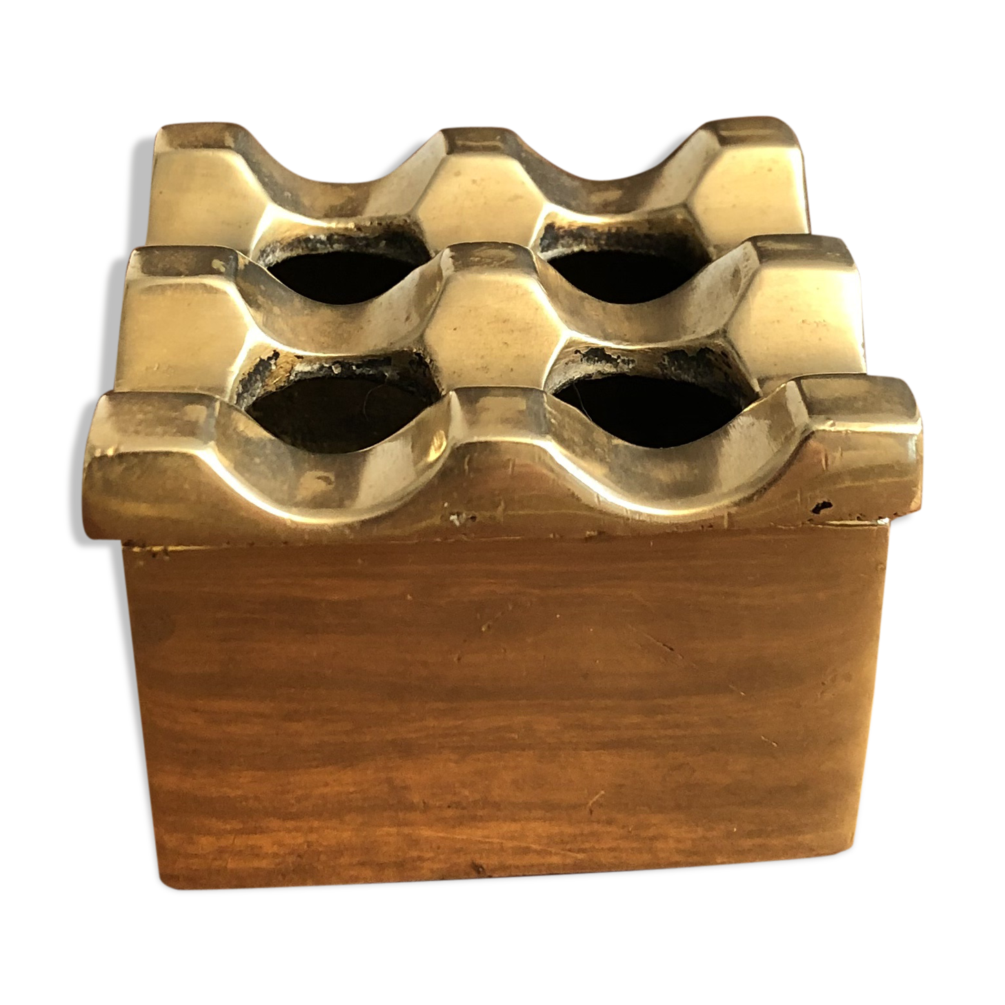 Ultima grate ashtray