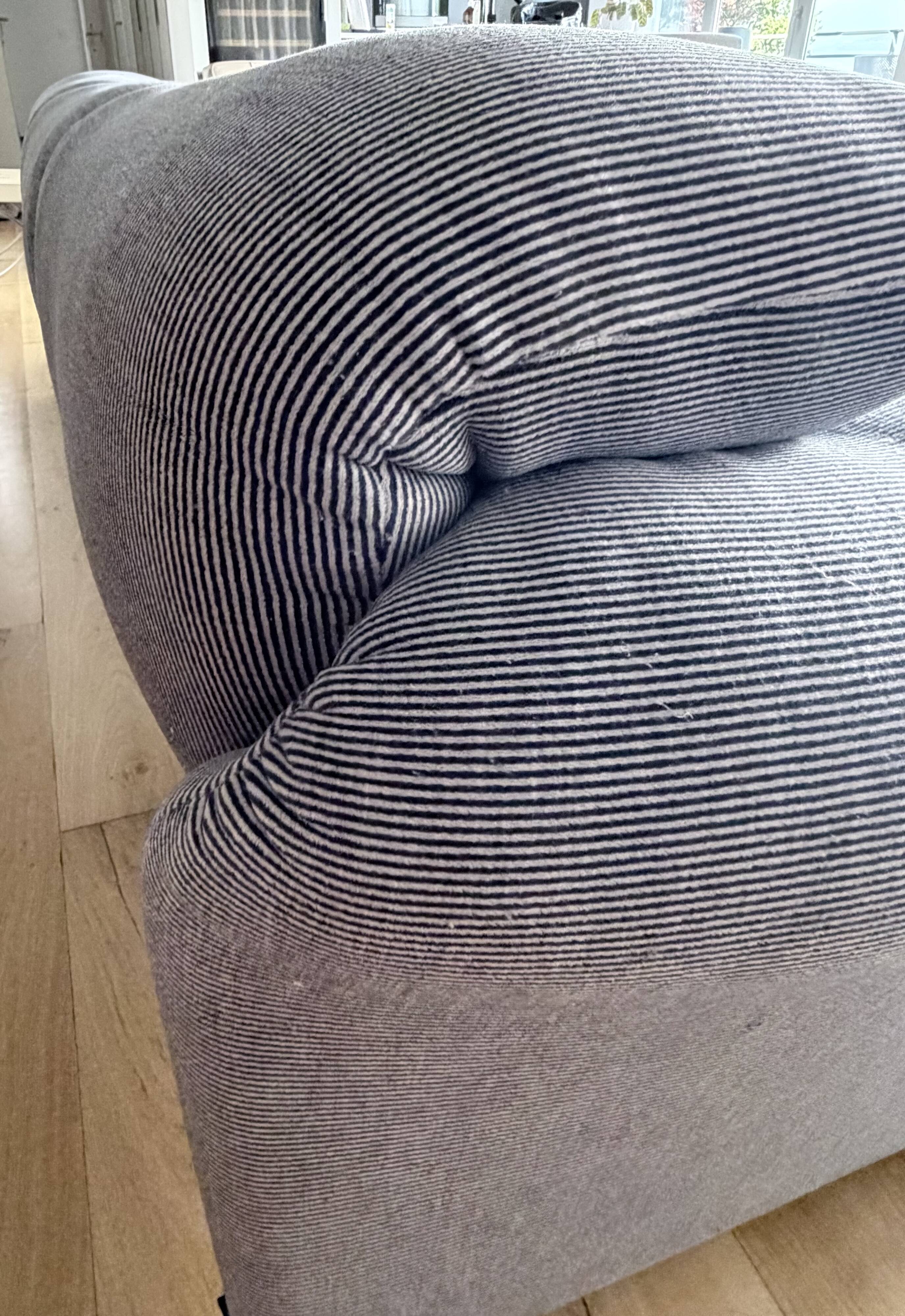 Maralunga sofa in excellent condition.