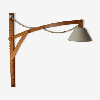 Adjustable Scandinavian wooden wall lamp