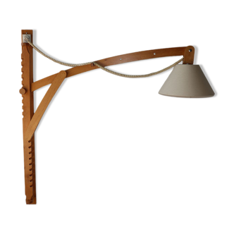 Adjustable Scandinavian wooden wall lamp