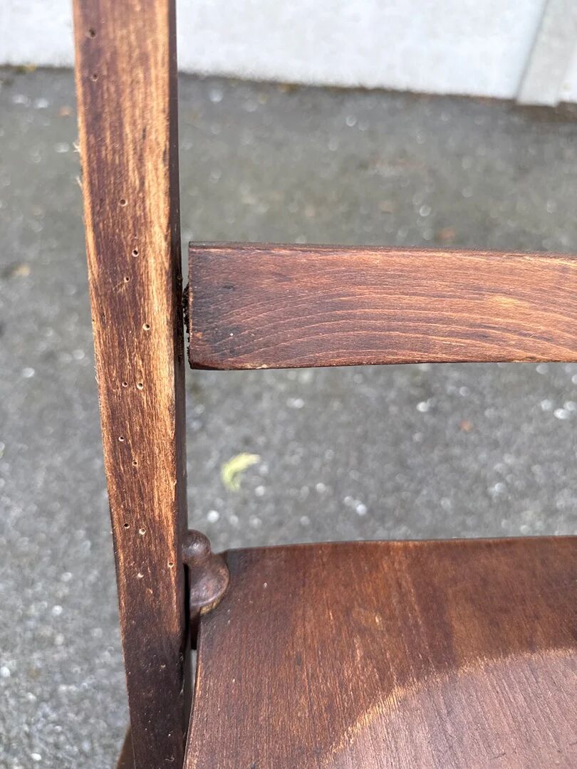 Folding chair – Vintage – Furniture – Patinated wood